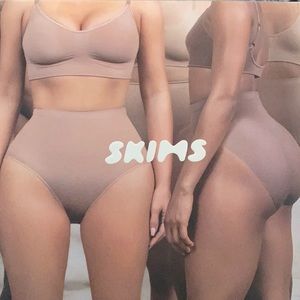 SKIMS never worn Sculpting high waist brief